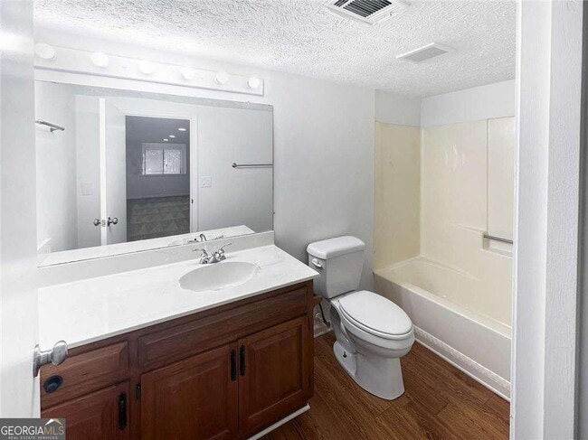 Photo - 6800 Brookwood Ct