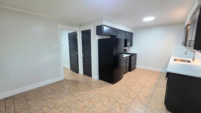 411 Woodcrest Way