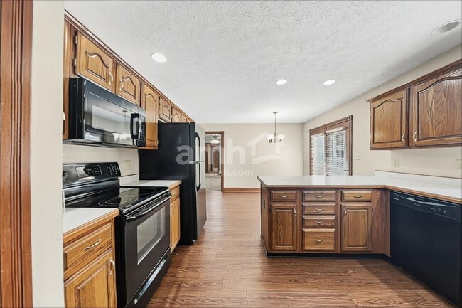 Photo - 1121 New Harmony Dr