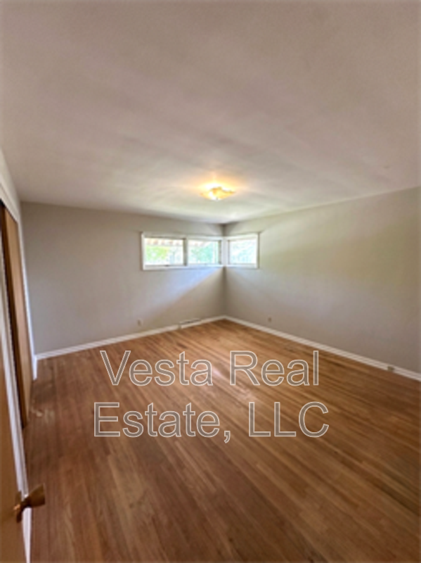 Photo - 311 E Lincoln St