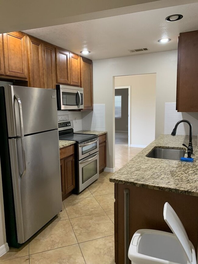 Photo - Nice 3/2 in St. Cloud on Oversized Lot w/ Lots of Upgrades