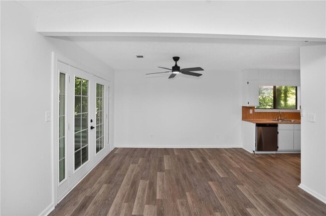 Photo - 3208 Berrong Way