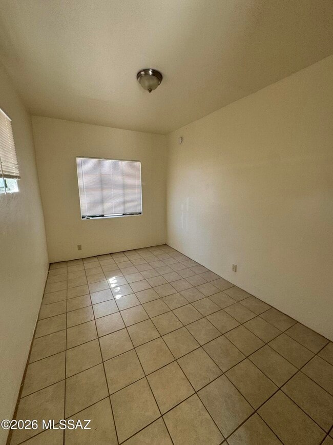 Photo - 2480 N Martin Ave
