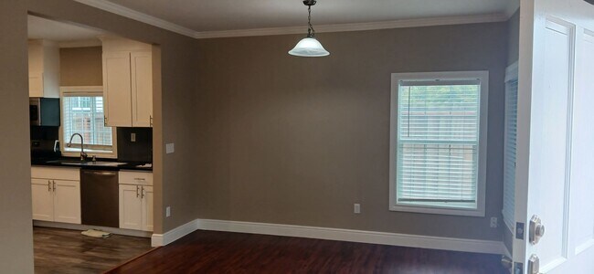 Photo - 720-722s Unit 720