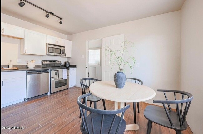 Photo - 3611 N 21st Dr