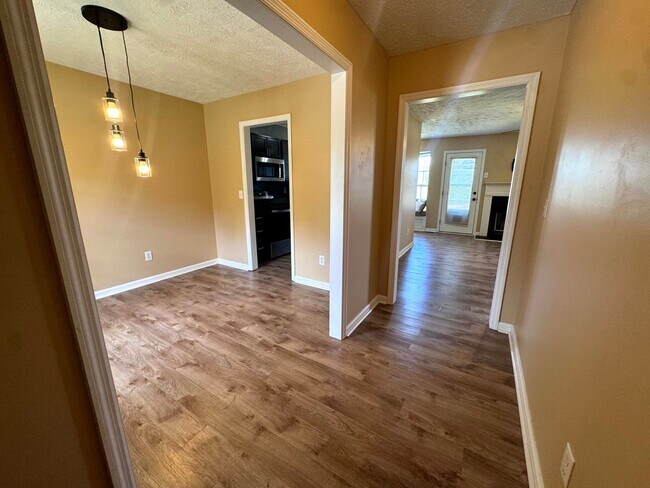 Photo - 109 Belle Boyd Dr