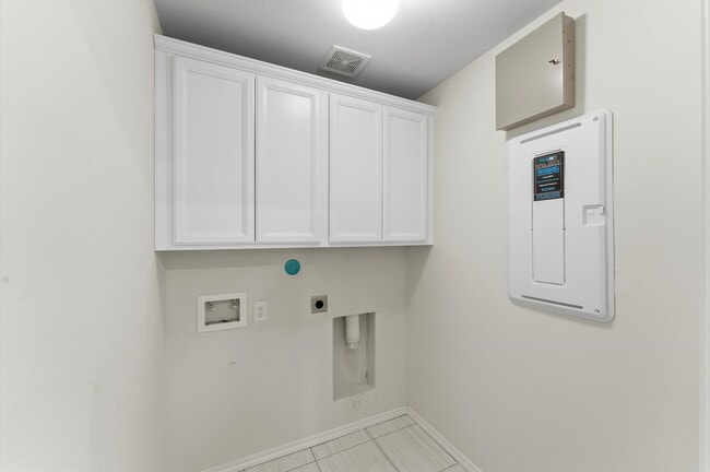 Photo - 1822 Calabasas Way