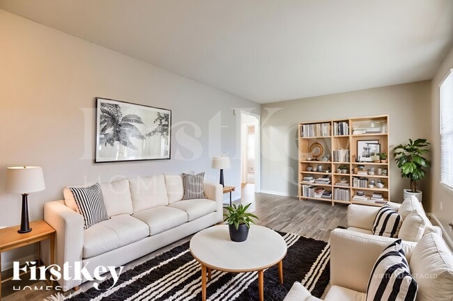 Photo - 10508 East 33rd Terrace S