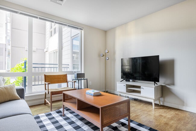 Photo - 215 10th Ave E Unit ID1999A