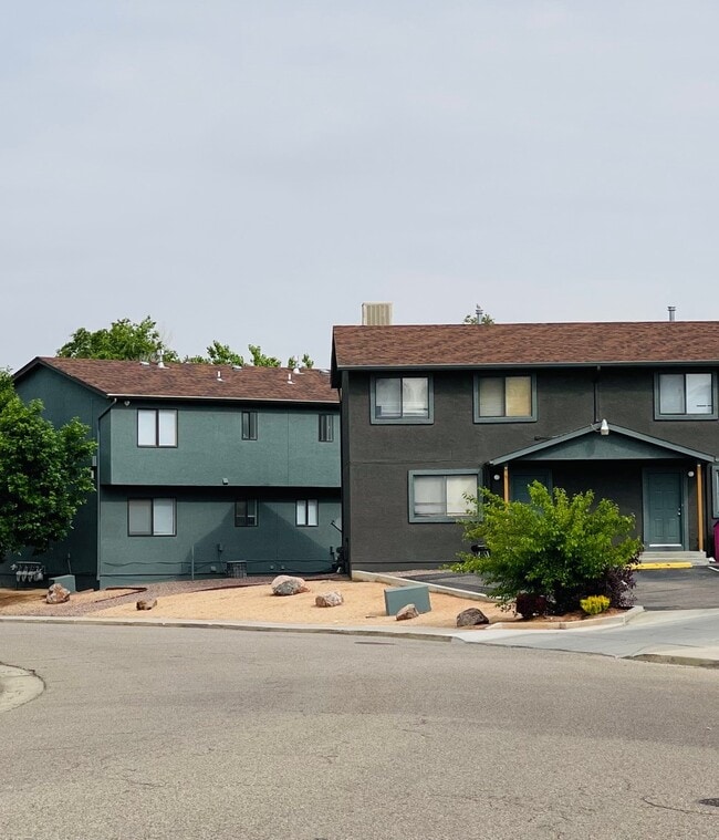 Building Photo - North Ridge Heights Rental