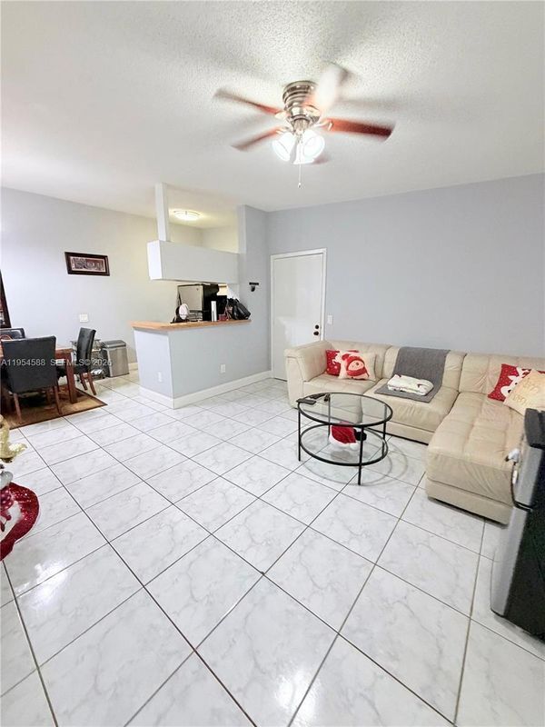 Photo - 9729 Hammocks Blvd