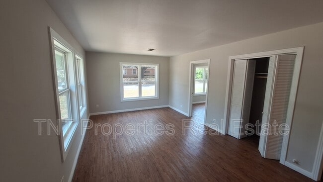 Photo - 1618 Willow Dr