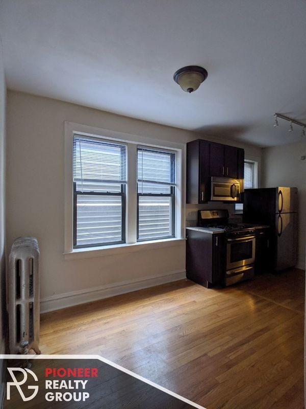 Photo - 4715 N Leavitt St Unit 2