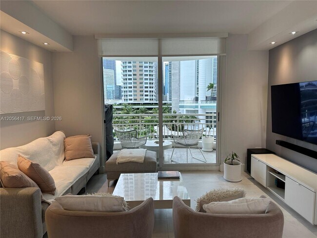 Building Photo - 888 Brickell Key Dr Unit 700