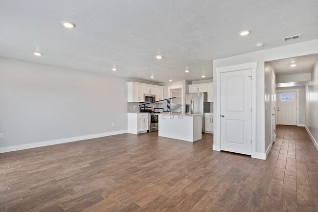 Photo - 6471 S Aspen Ln