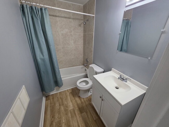 Photo - 107 S Church St