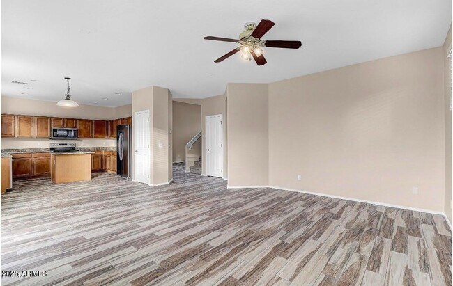 Photo - 9043 W Fullam St