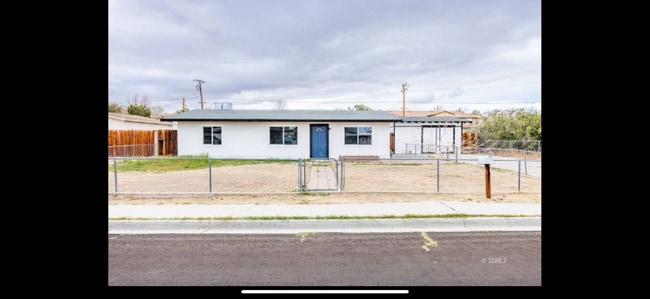 Photo - 341 S Gordon St House