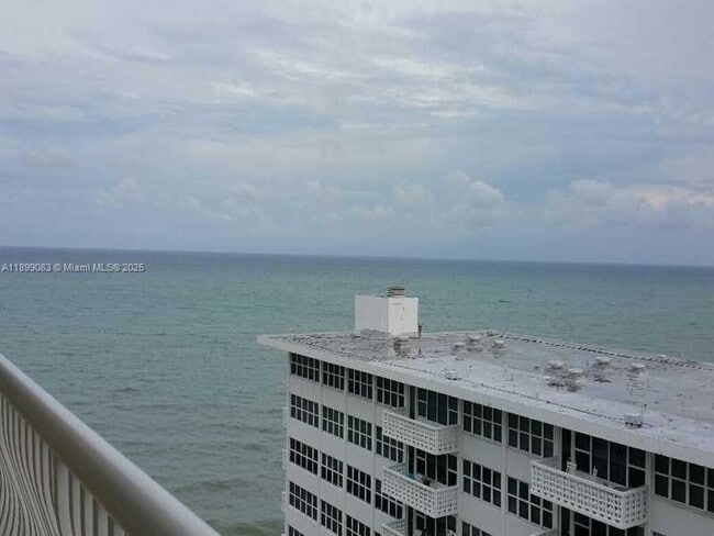 Photo - 4020 Galt Ocean Dr Unidad 203