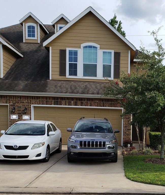 Main Entrance / Two-Car Garage
