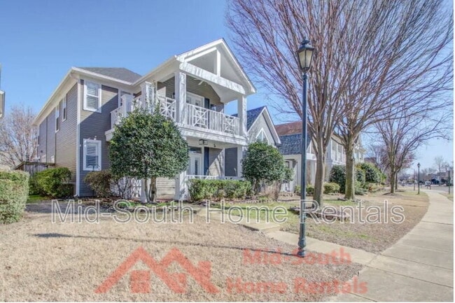 Photo - 1228 Island Pl E