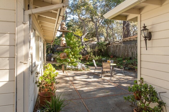 Photo - Adorable Carmel by the Sea Cottage! Lookin...