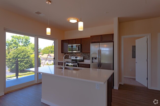 2 HAB, 2 BA - 2B - Luxe Sheboygan Luxury Apartments