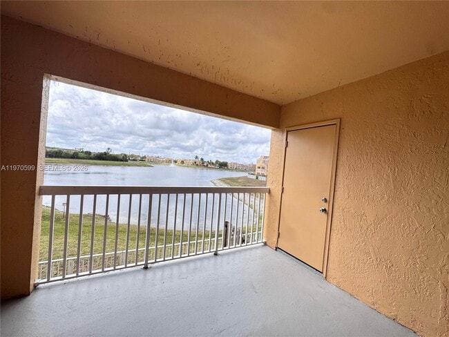 Photo - 5200 NW 31st Ave