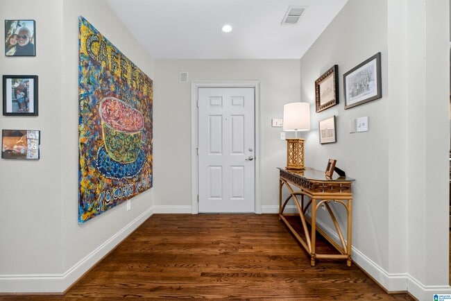 Photo - 2700 Highland Ave Unit 201