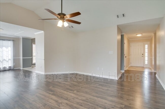 Photo - 141 Summerfield Cir