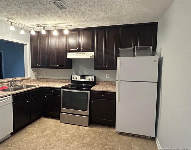 Photo - 7041 Candlewood Dr
