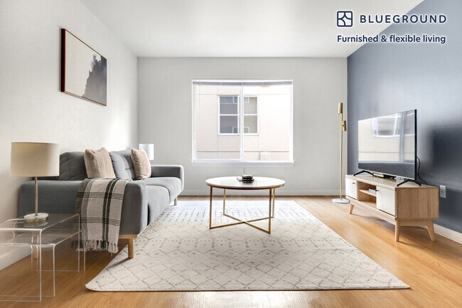 Building Photo - 938 110th Ave NE Rental