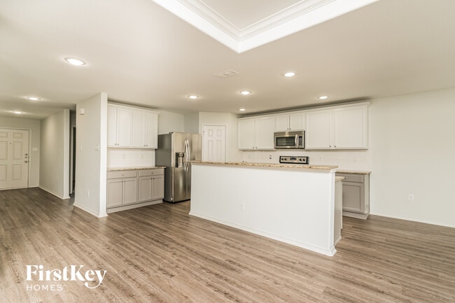 Photo - 215 Citrus Dr