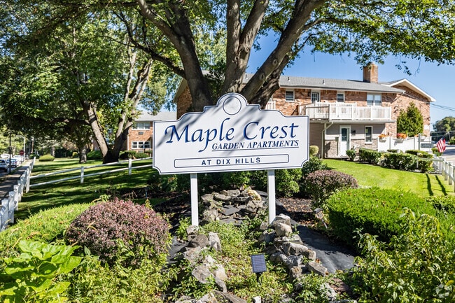 Maple Crest Apartments at Dix Hills
