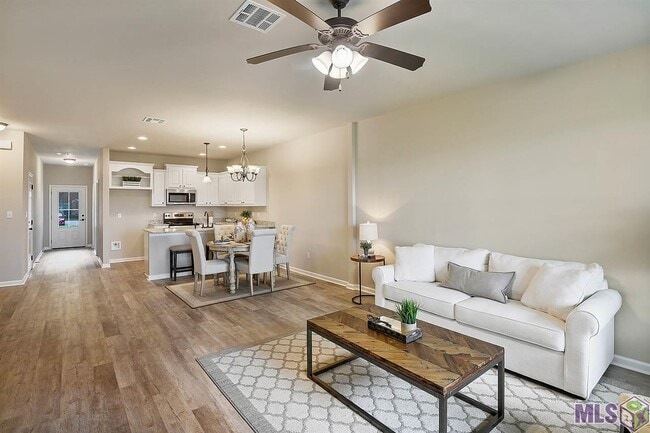 Photo - 2948 S Roth Ave