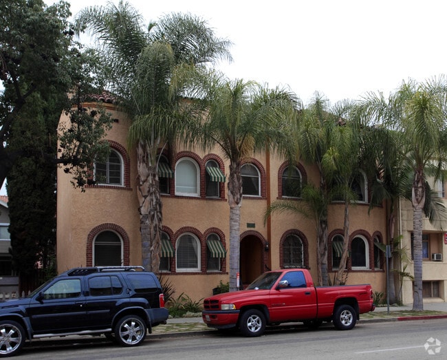 Third Street Executive Residences, LLC