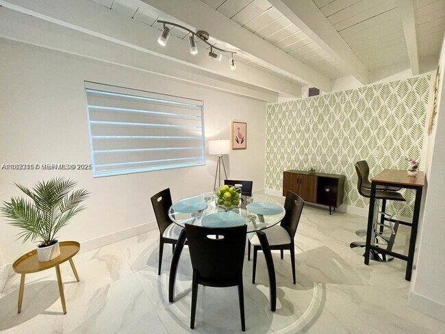 Photo - 4117 SW 62nd Ave