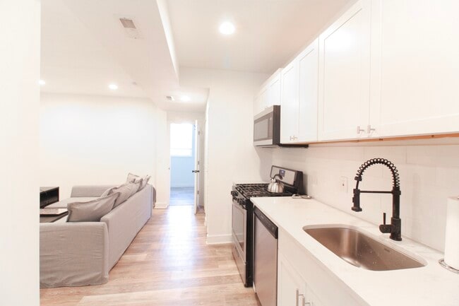 Photo - 1314 Orren St NE Unit 4