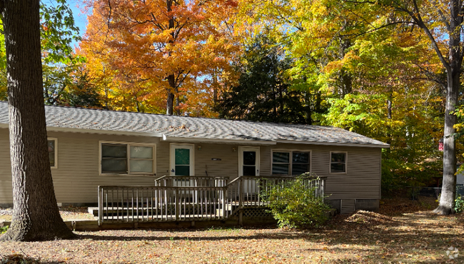 Building Photo - 14118 Hemlock St Unit B Rental