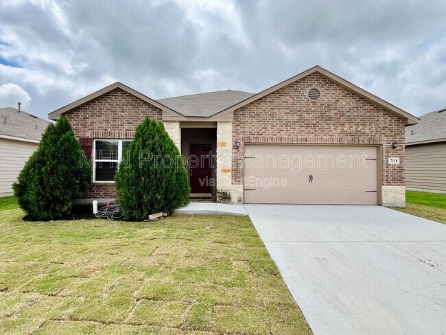 Building Photo - 7118 Marina Del Rey