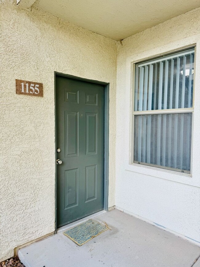 Photo - Beautiful, modern ground-floor 1 bed/1 bath condo in a gated SW community!