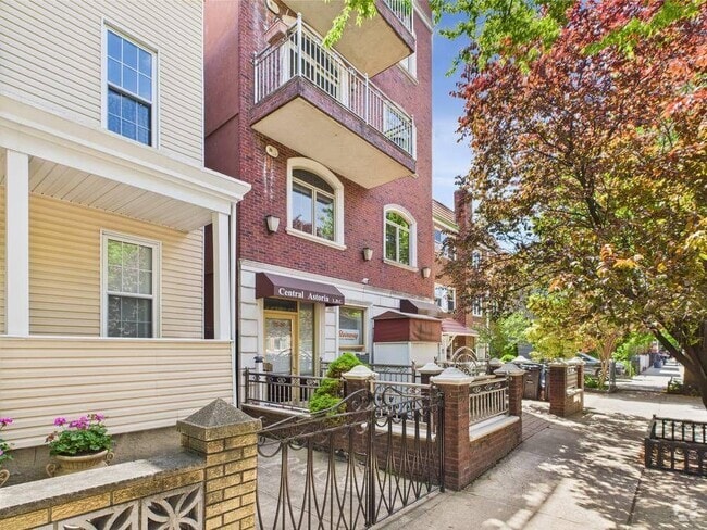 Building Photo - 25-69-69 38th St Unit 3F Rental