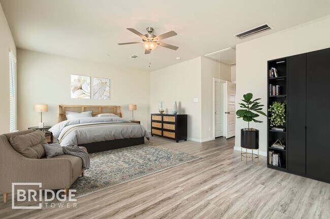 Photo - 365 N Centro Cir