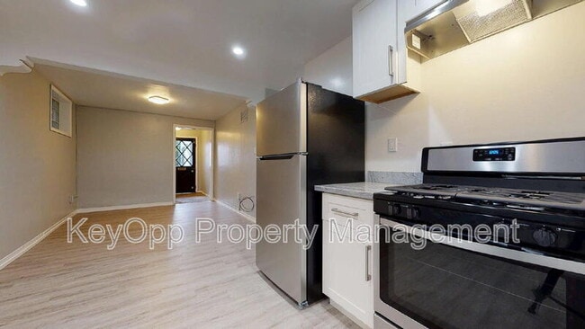 Photo - 180 Stanyan St