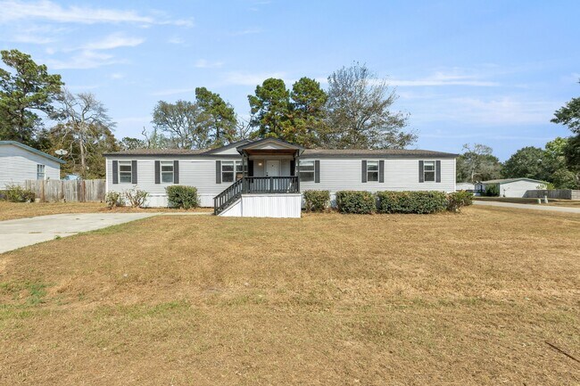 Photo - 179 Carmen Blvd