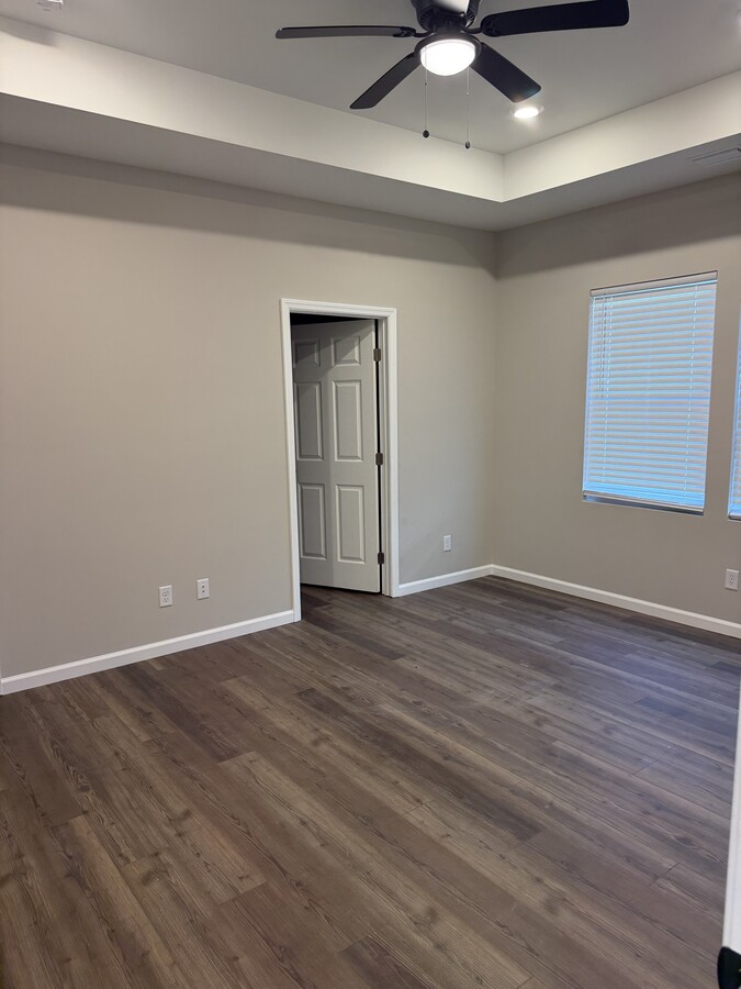 Photo - 3917 Crane St