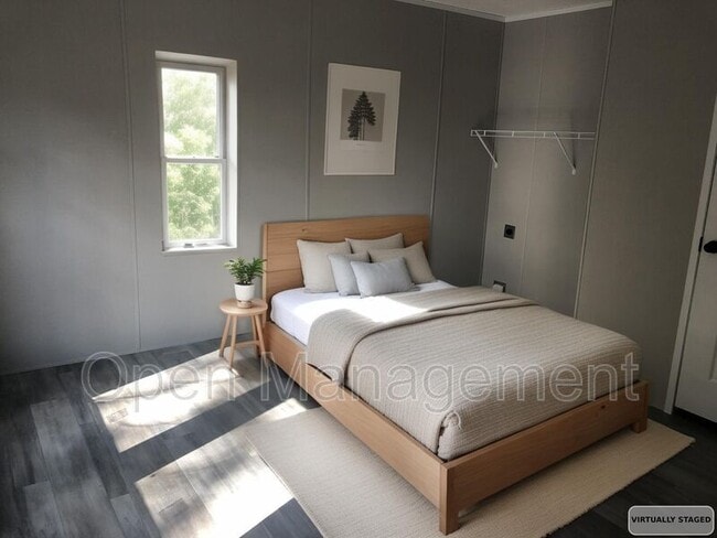 Photo - 301 Mantle Ave