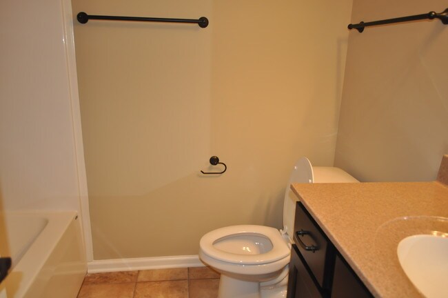 Cuarto de baño principal - Clearview Commons