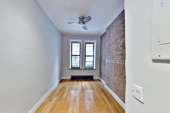 Photo - 95 Perry St Unit 1