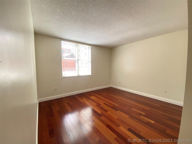 Photo - 2030 Douglas Rd Unit 403